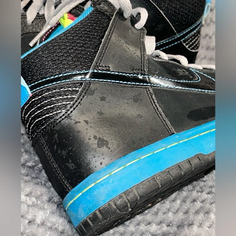 Nike Dunk Shoes Size Y5 Black/Blue‎ With Paint Splatter Design